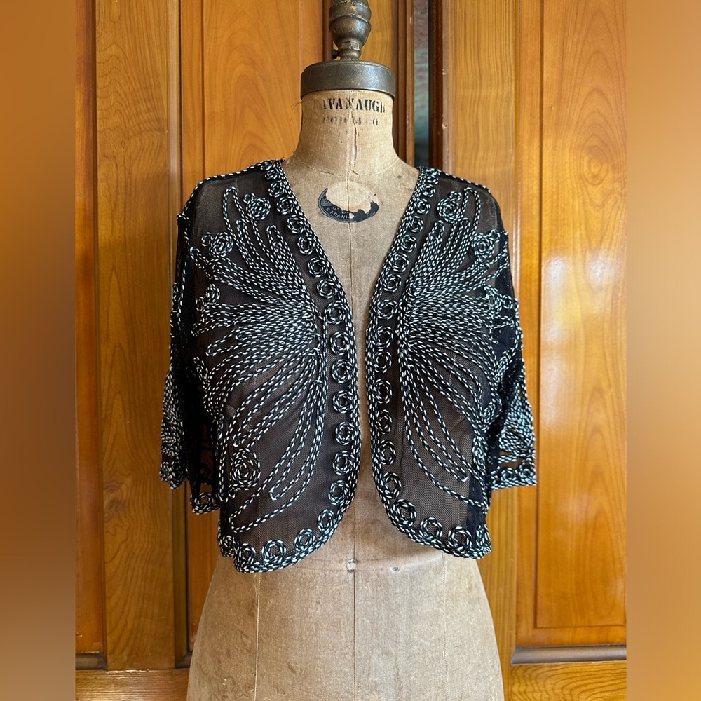 Chicos black mesh bolero shrug sz med no issues sheer with overlay trim quality